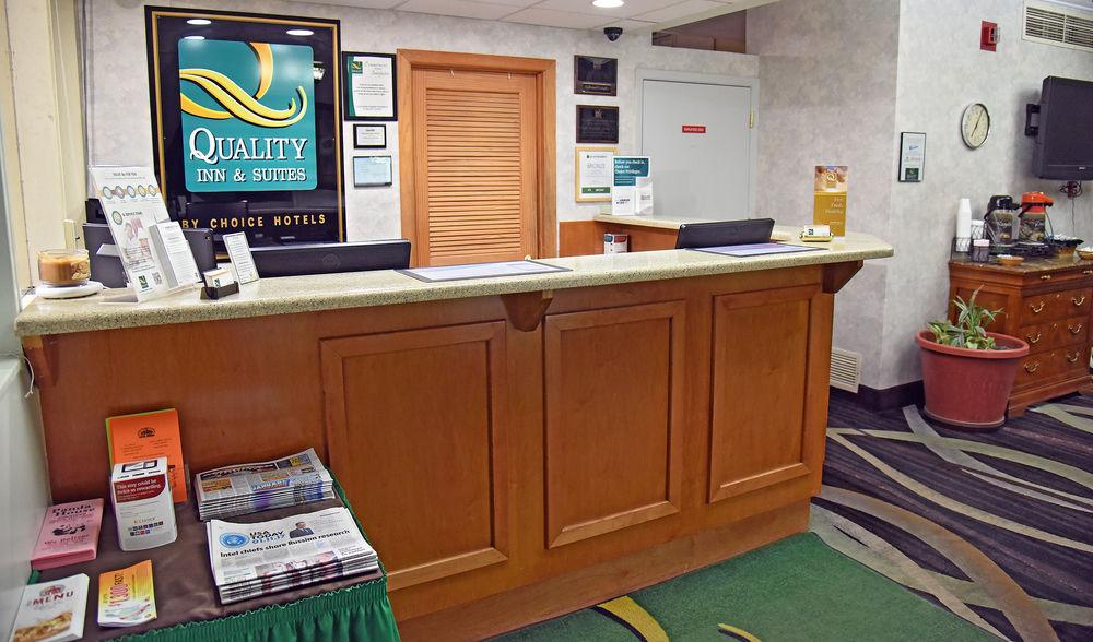 Quality Inn & Suites Near I-480 And I-29 Council Bluffs Luaran gambar
