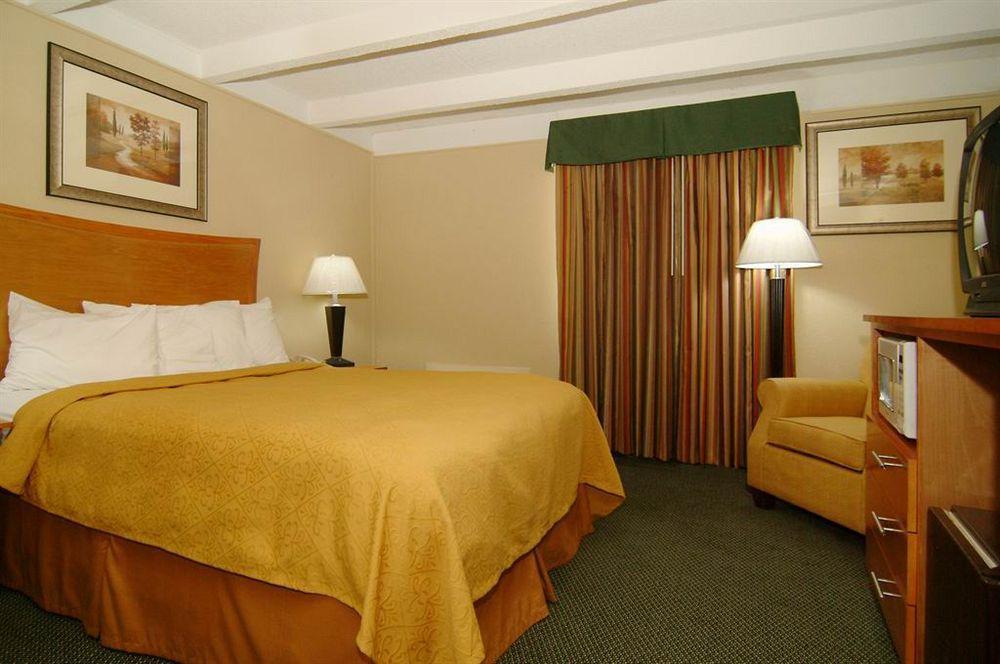 Quality Inn & Suites Near I-480 And I-29 Council Bluffs Luaran gambar