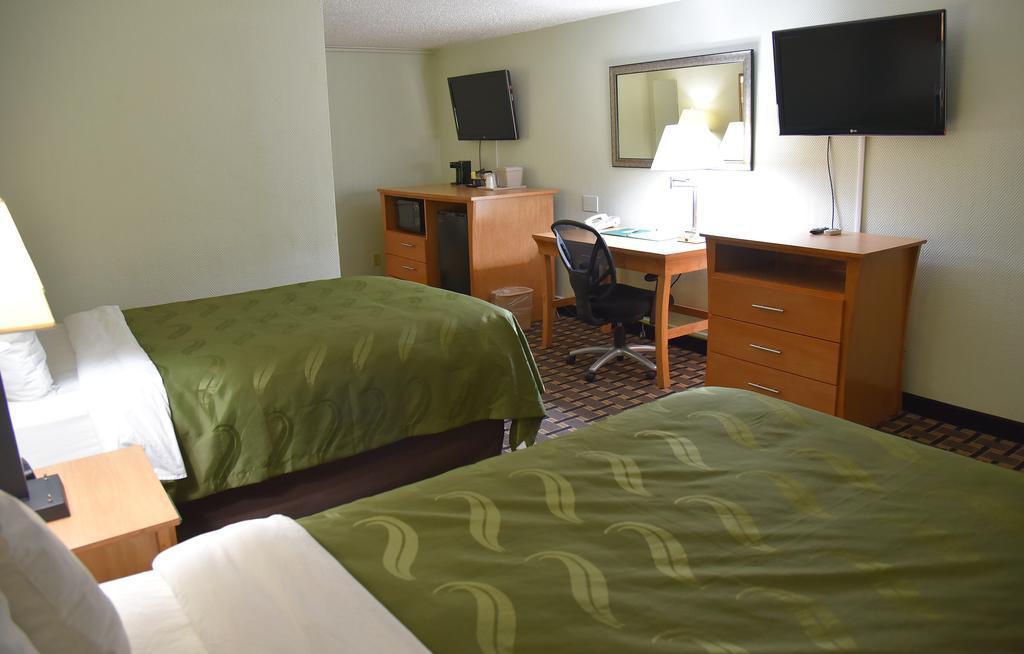 Quality Inn & Suites Near I-480 And I-29 Council Bluffs Luaran gambar