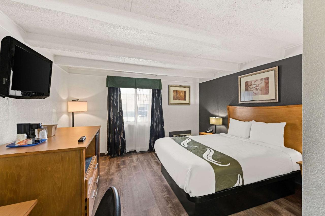 Quality Inn & Suites Near I-480 And I-29 Council Bluffs Luaran gambar