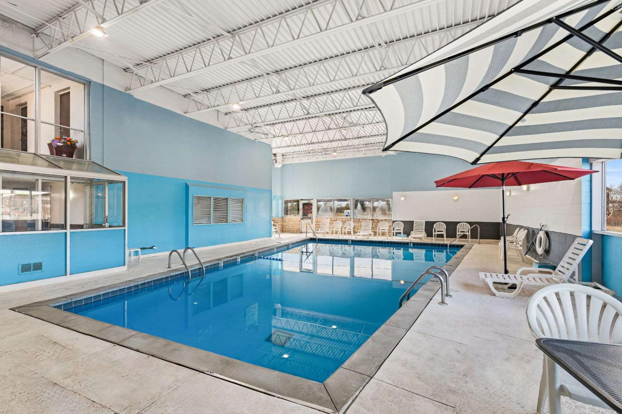 Quality Inn & Suites Near I-480 And I-29 Council Bluffs Luaran gambar