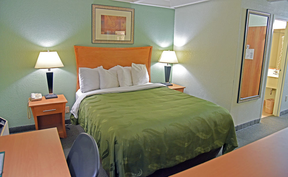 Quality Inn & Suites Near I-480 And I-29 Council Bluffs Luaran gambar
