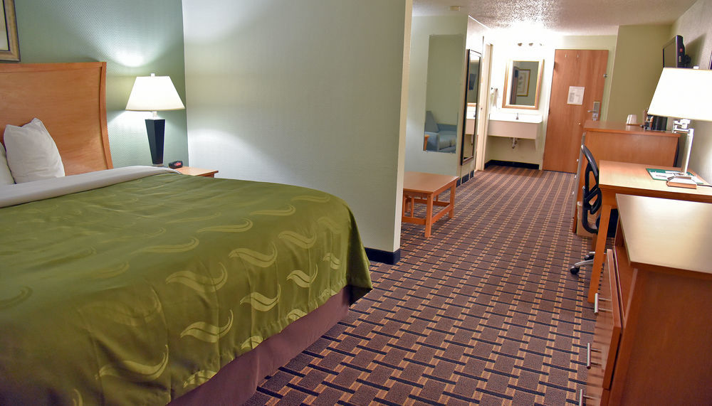 Quality Inn & Suites Near I-480 And I-29 Council Bluffs Luaran gambar